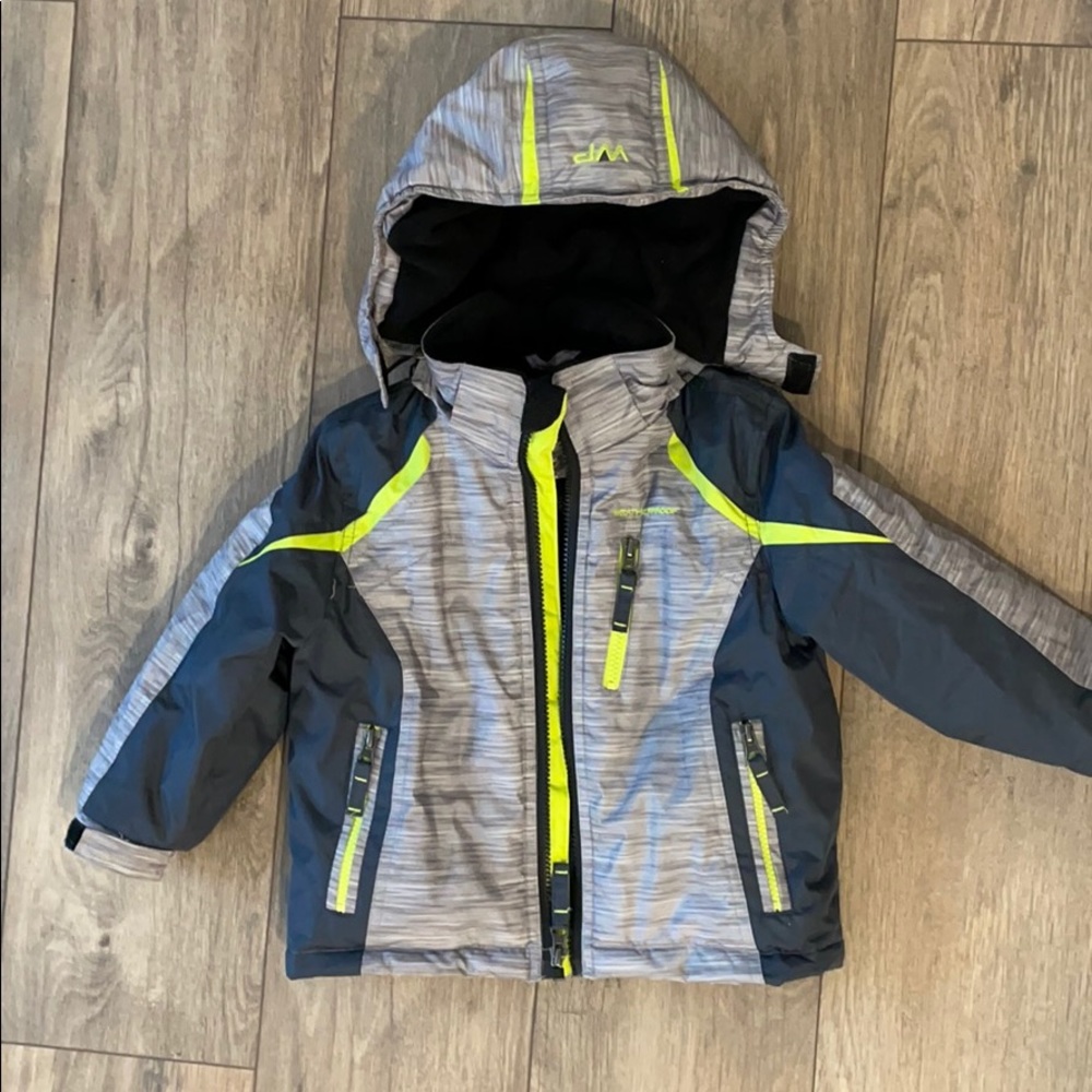 Snow coat